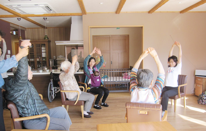 新聞折込チラシ表面